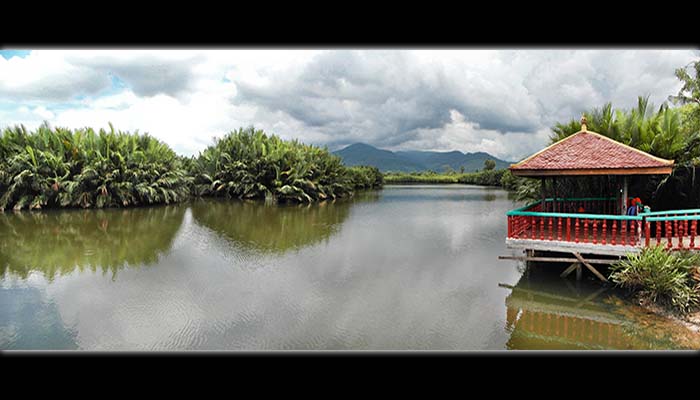 'Teuk Chhou River at Kampot' by Asienreisender